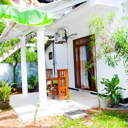 Tree House Villa Ahangama Extérieur photo
